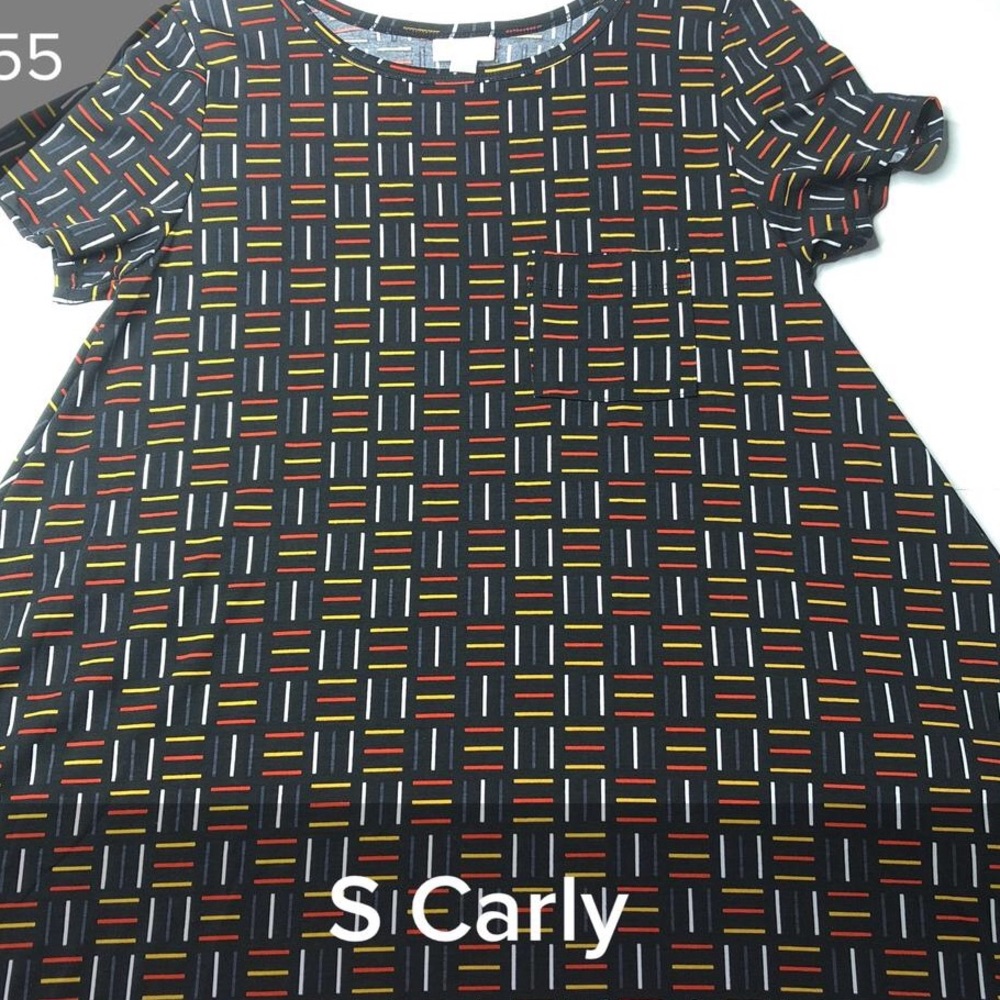 NWT Small Carly